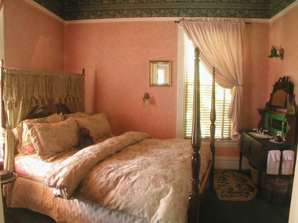 A White Jasmine Inn サンタバーバラ エクステリア 写真