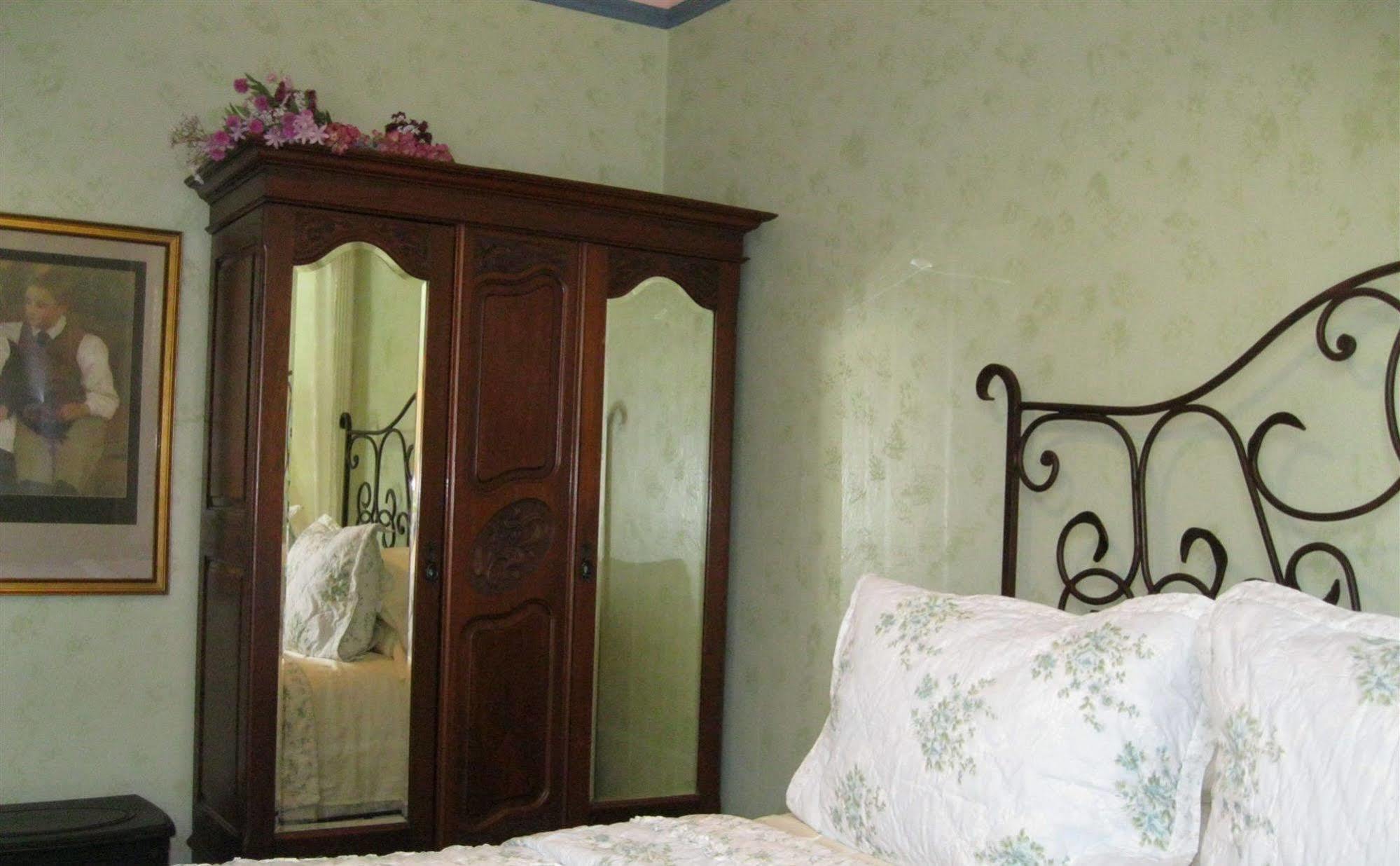 A White Jasmine Inn サンタバーバラ エクステリア 写真